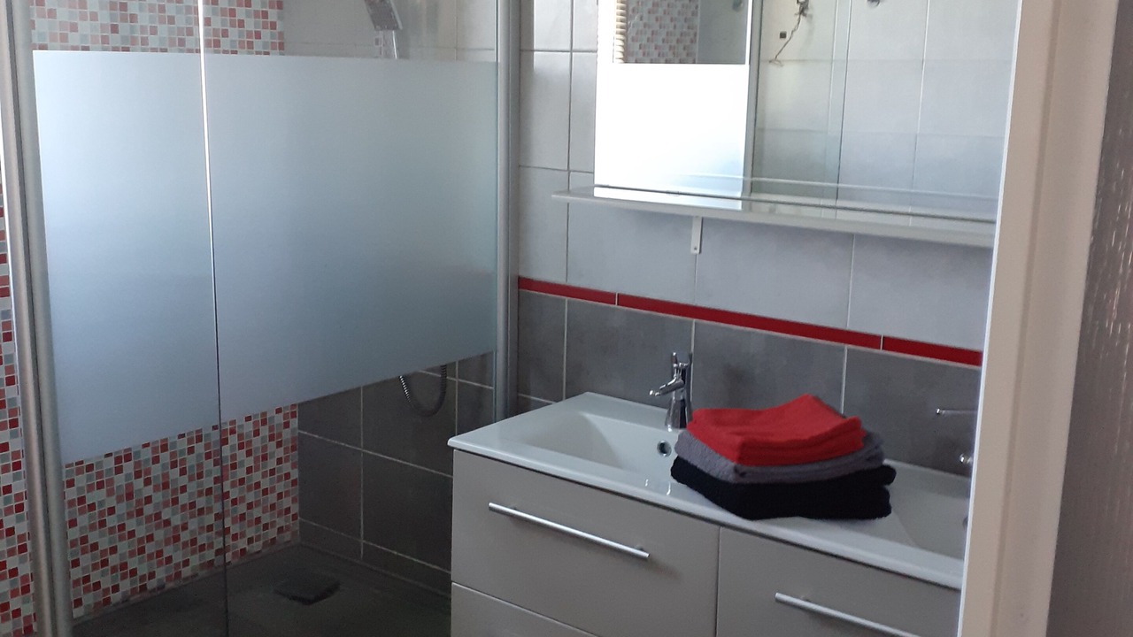 Photo of Bathroom in Ensues-la-Redonne