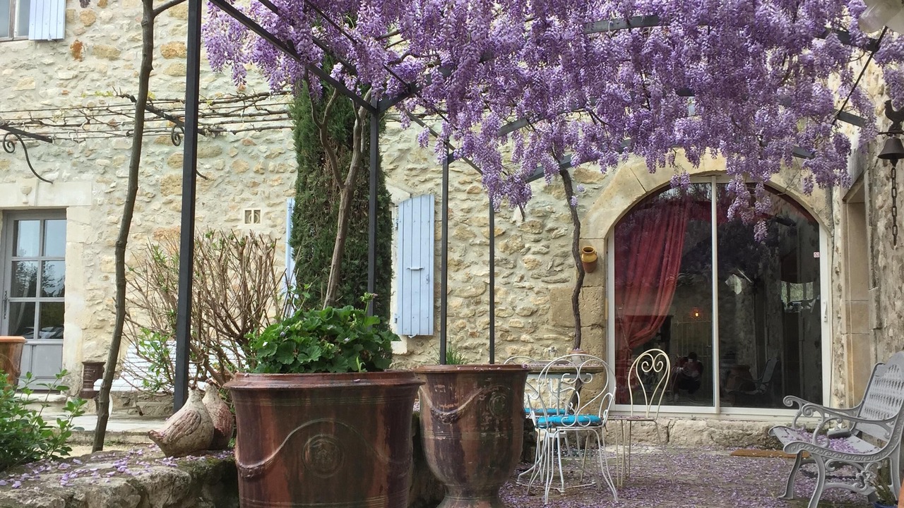 Photo of Patio Balcony in La Garde-Adhemar