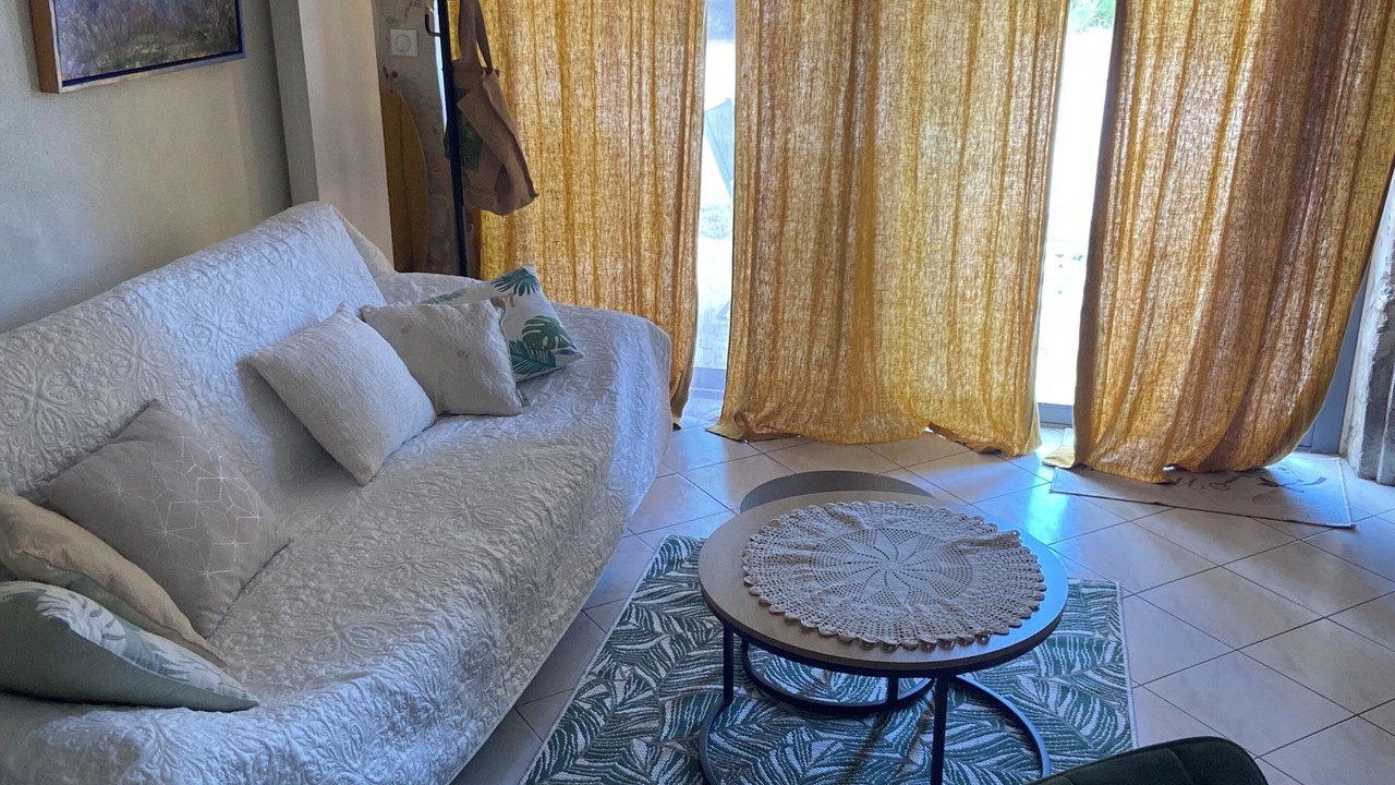 Photo of Livingroom in La Garde-Adhemar