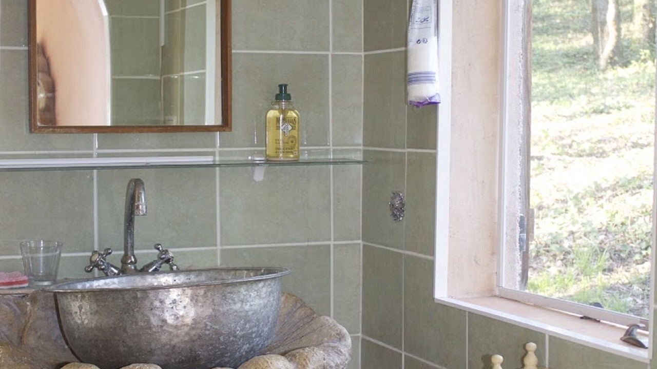 Photo of Bathroom in Sarrazac