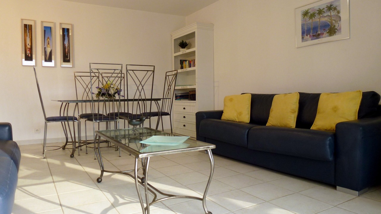 Photo of Bedroom in Mandelieu-La-Napoule