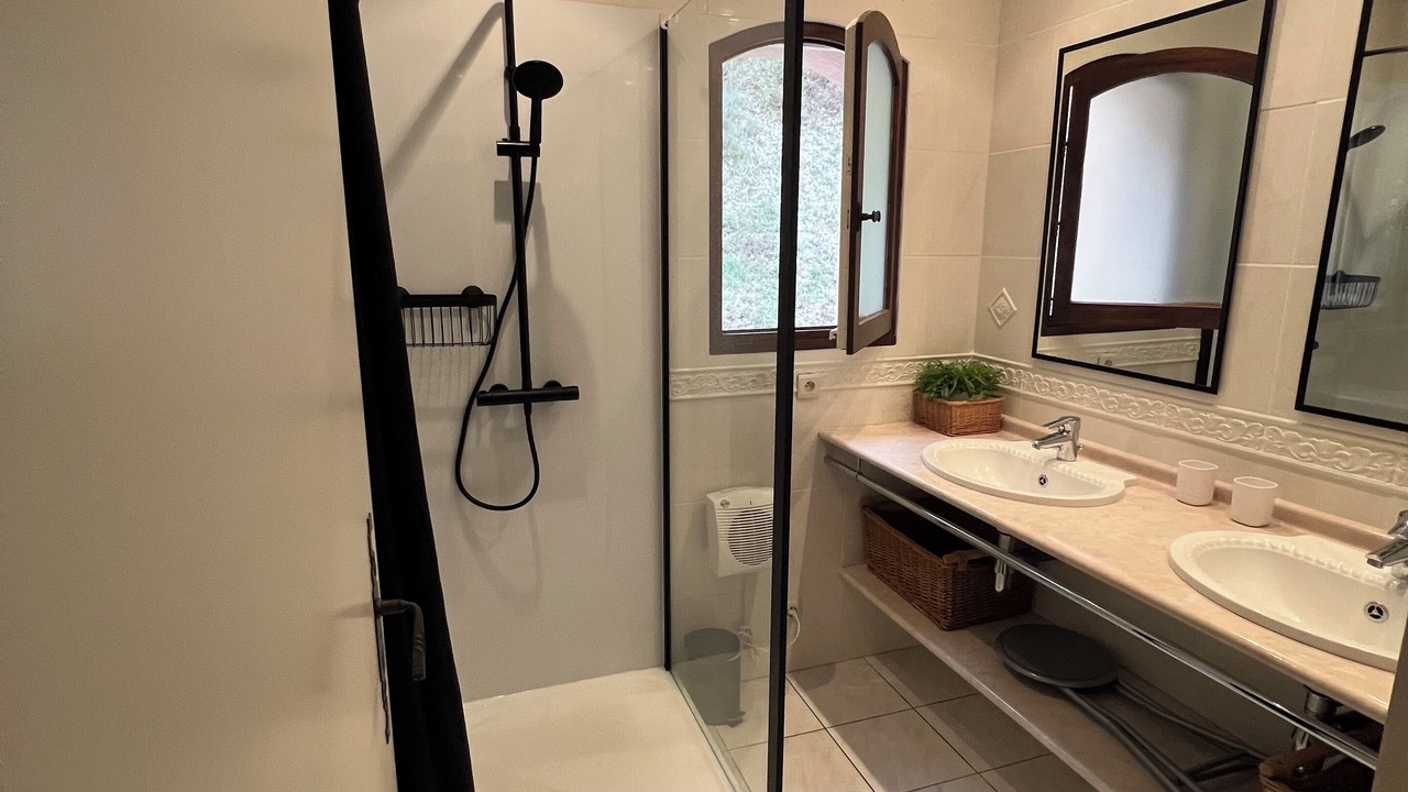 Photo of Bathroom in Mollans-sur-Ouveze