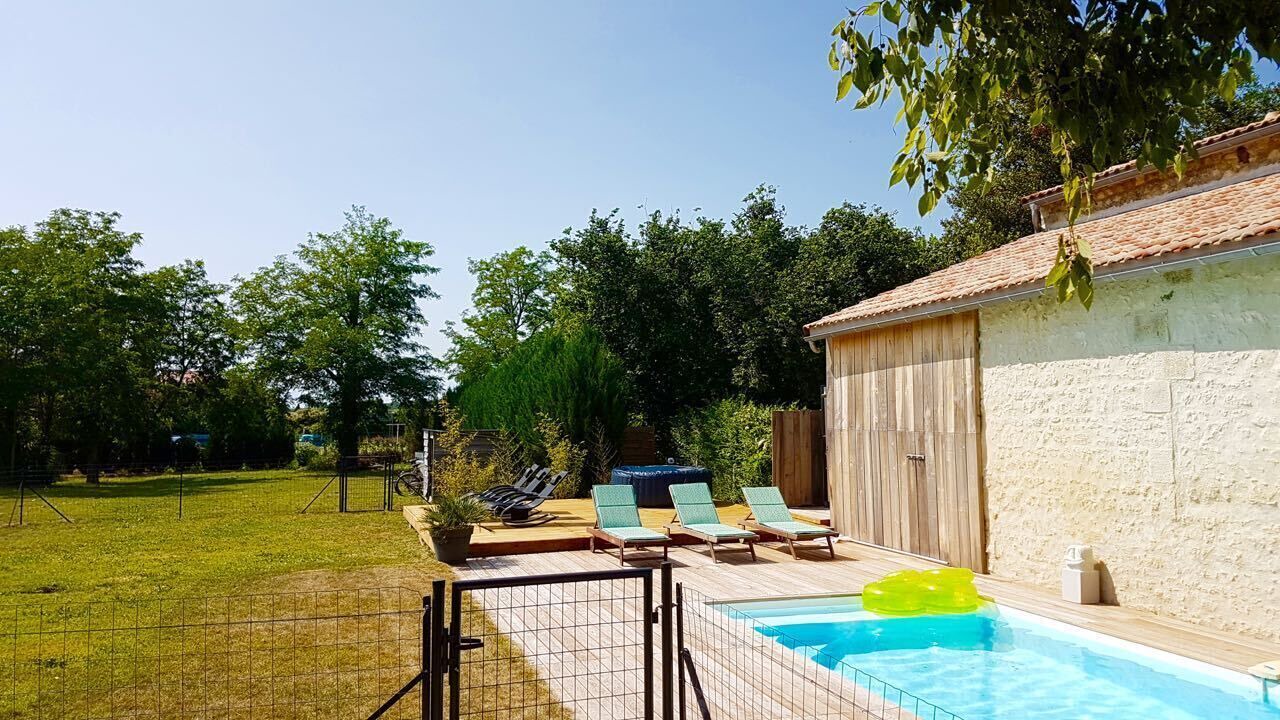 Photo of Outdoor in Saint-Christoly-Medoc