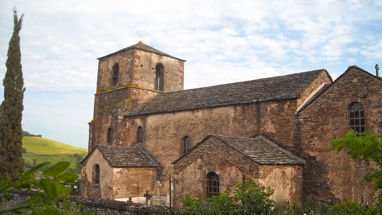 Photo of Others in Martrin