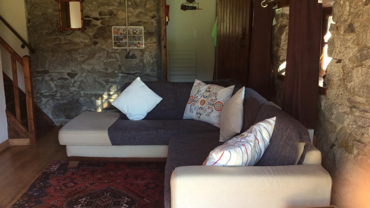 Photo of Bedroom in Campan
