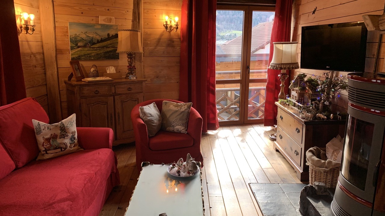 Photo of Livingroom in Val-de-Chaise