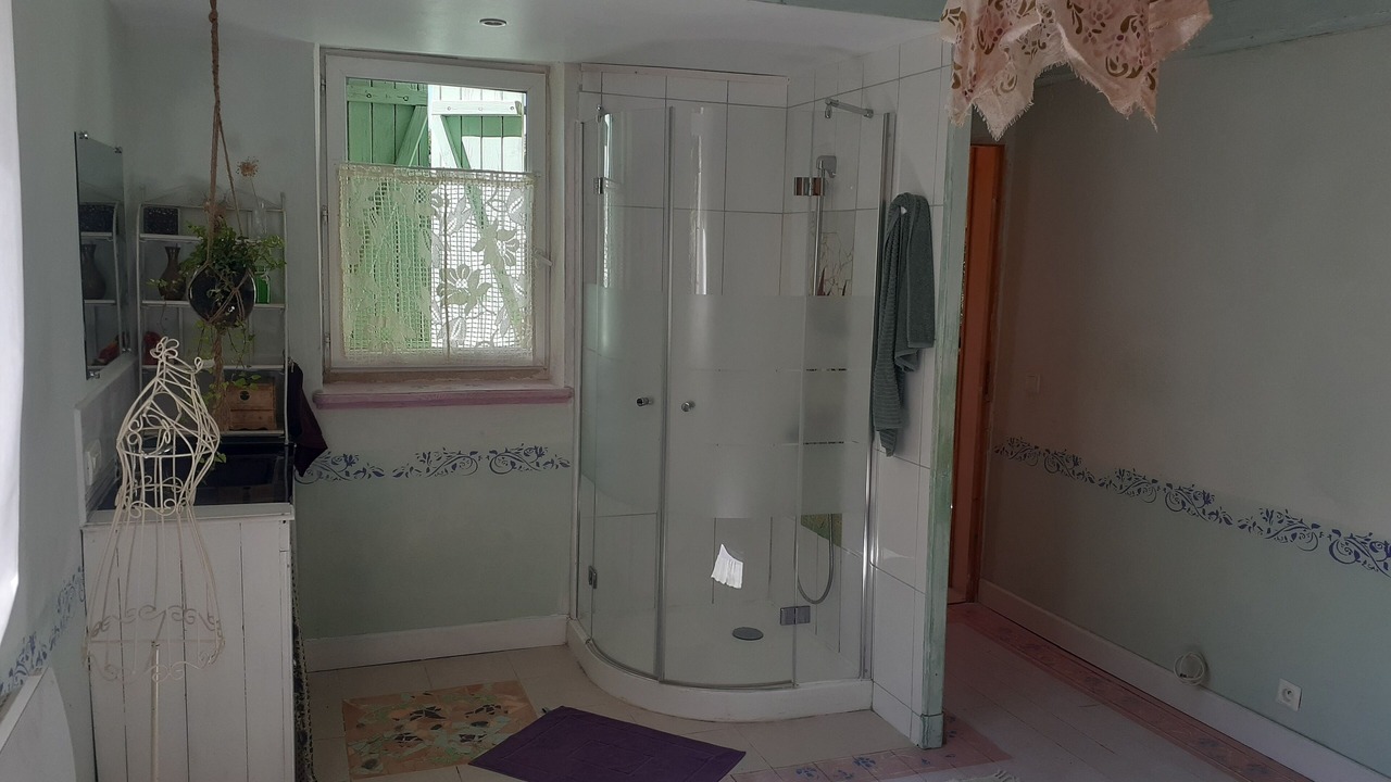 Photo of Bathroom in Marcilhac-sur-Cele