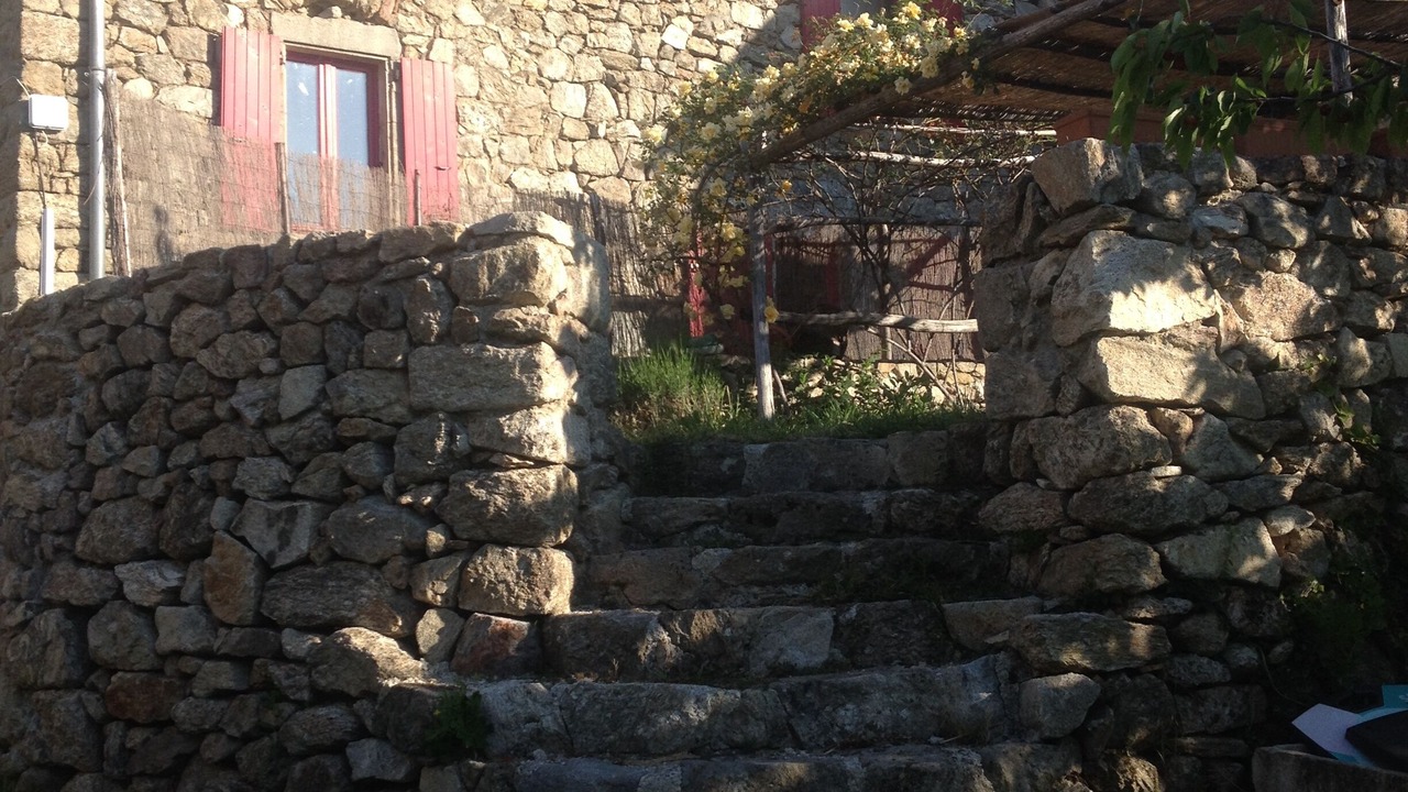 Photo of Outdoor in Laboule