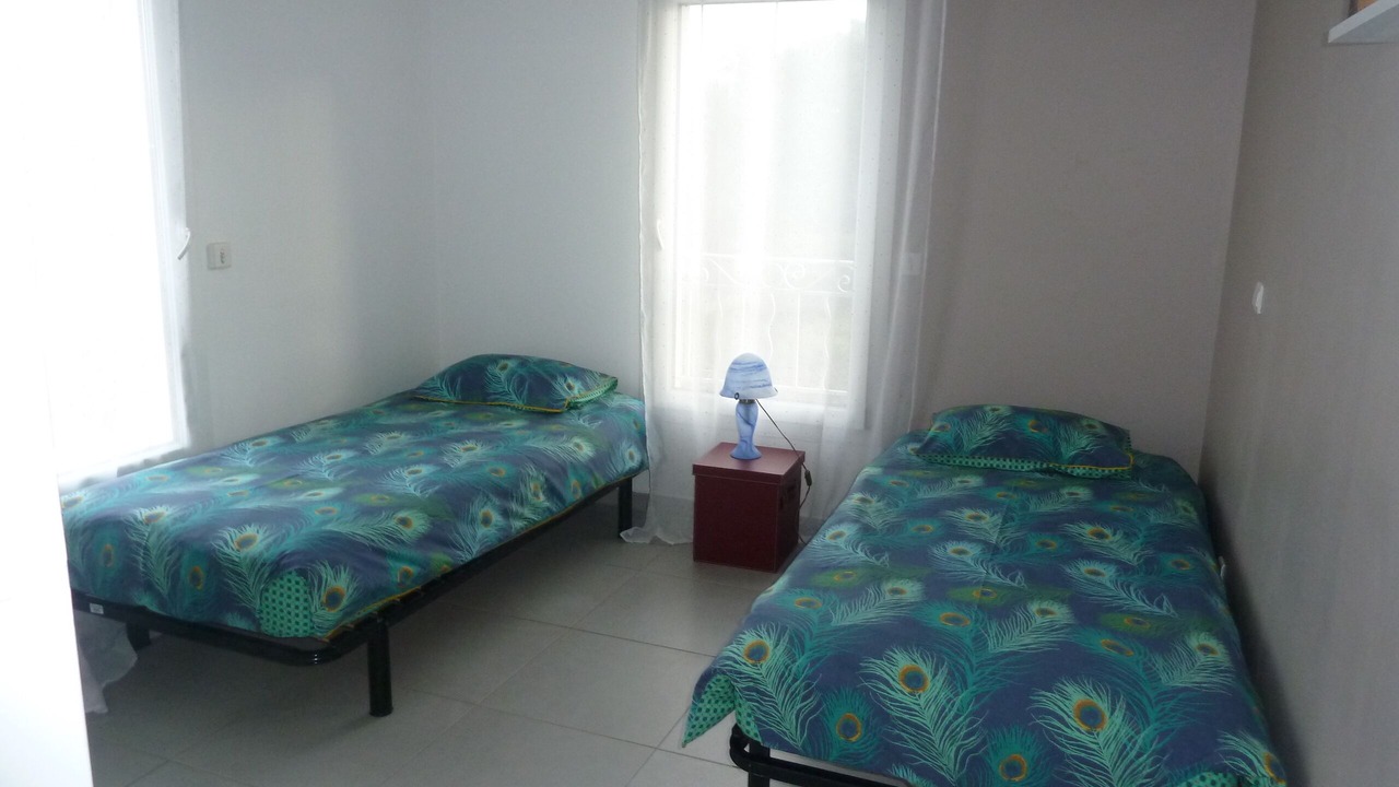 Photo of Bedroom in Ensues-la-Redonne