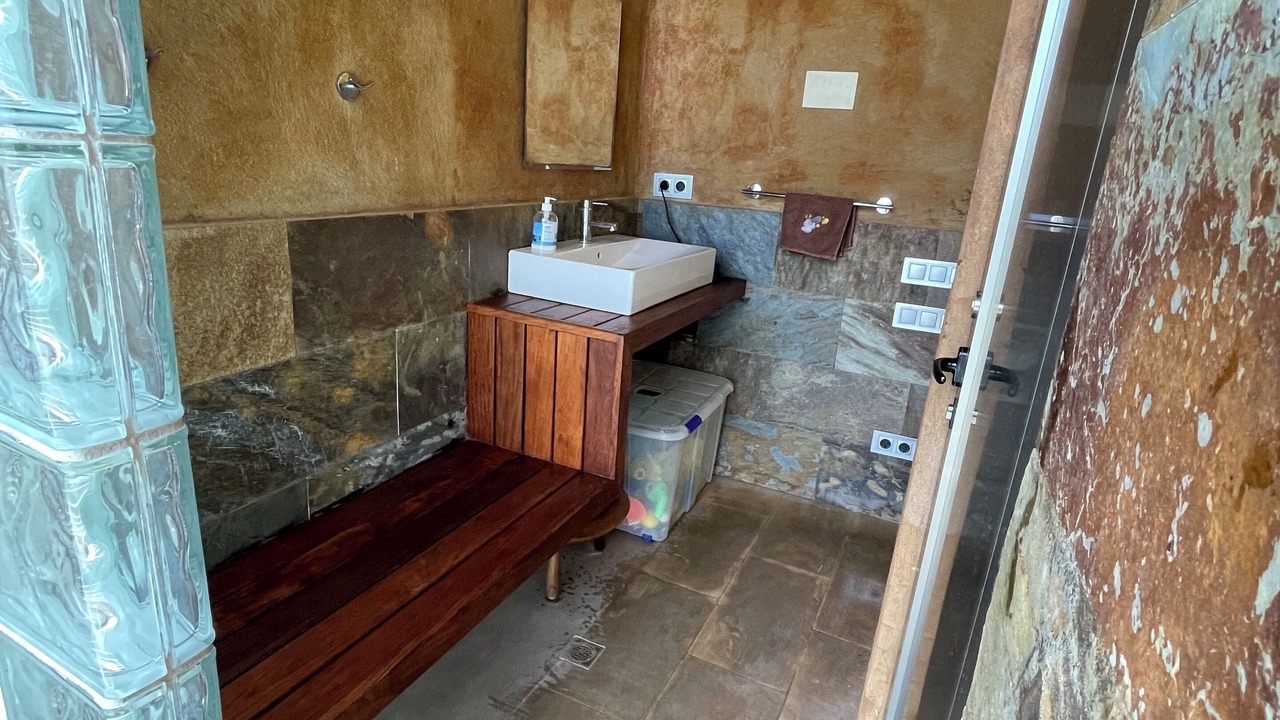 Photo of Bathroom in Vallirana