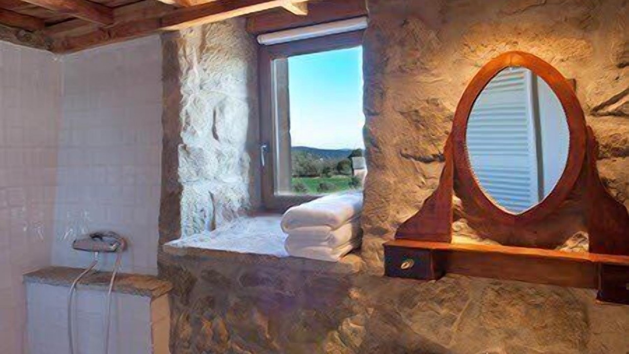 Photo of Bathroom in Bassella