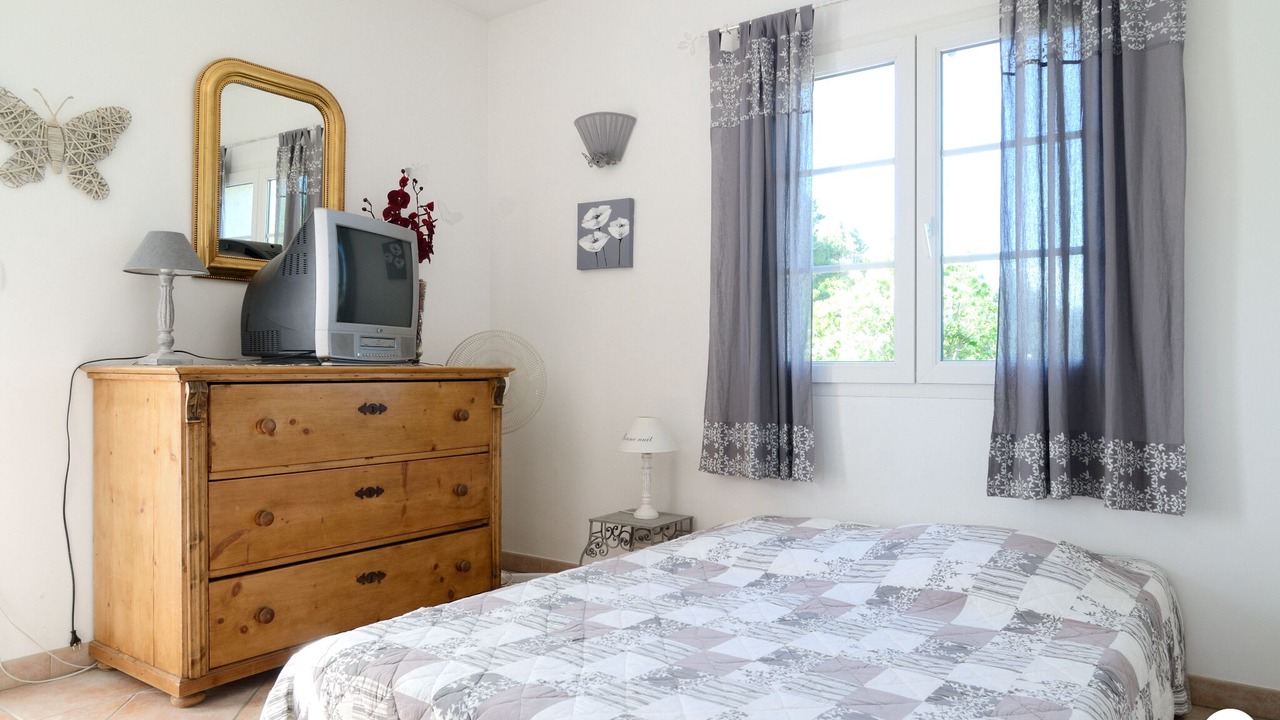 Photo of Bedroom in Eguilles