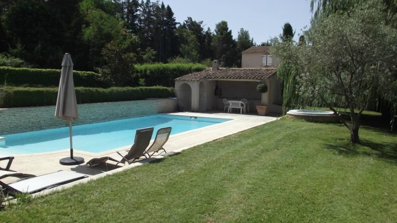 Photo of Outdoor in Eguilles