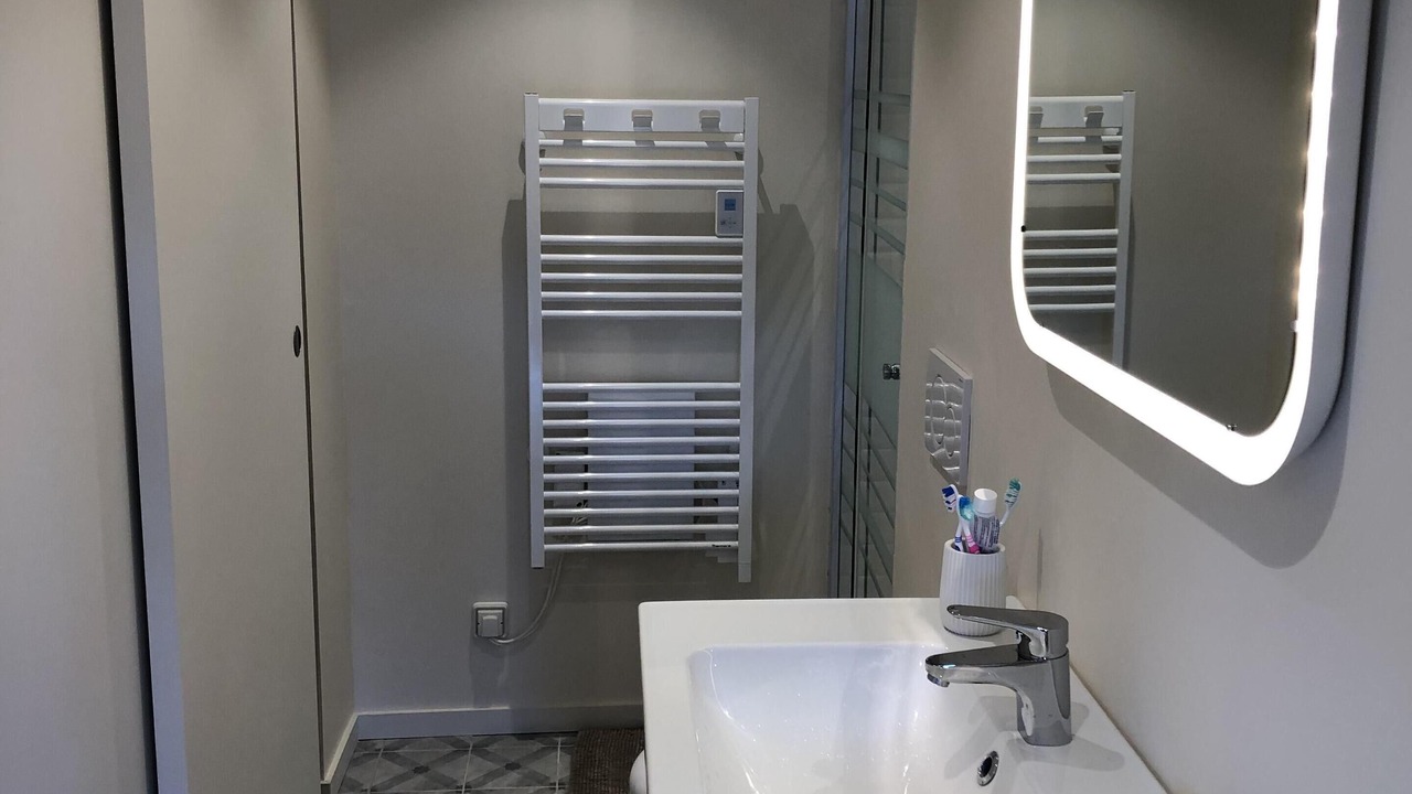 Photo of Bathroom in Villeneuve-dʼAllier