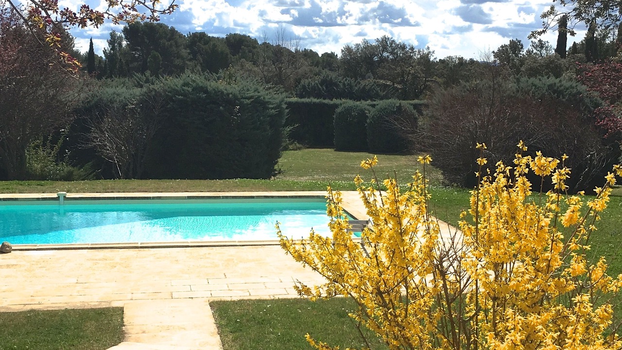 Photo of Outdoor in Saint-Marc-Jaumegarde