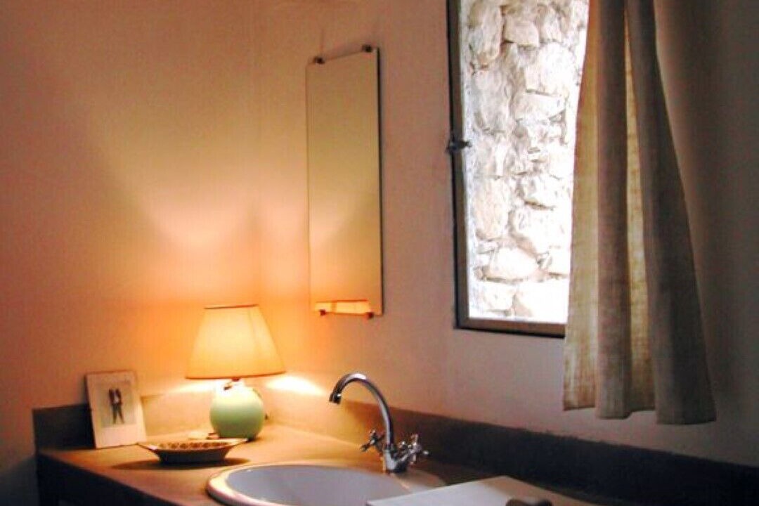 Photo of Bathroom in Rustrel
