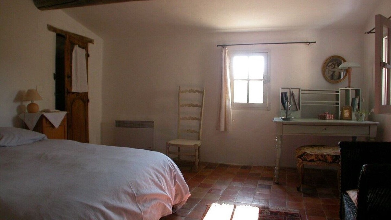 Photo of Bedroom in Rustrel