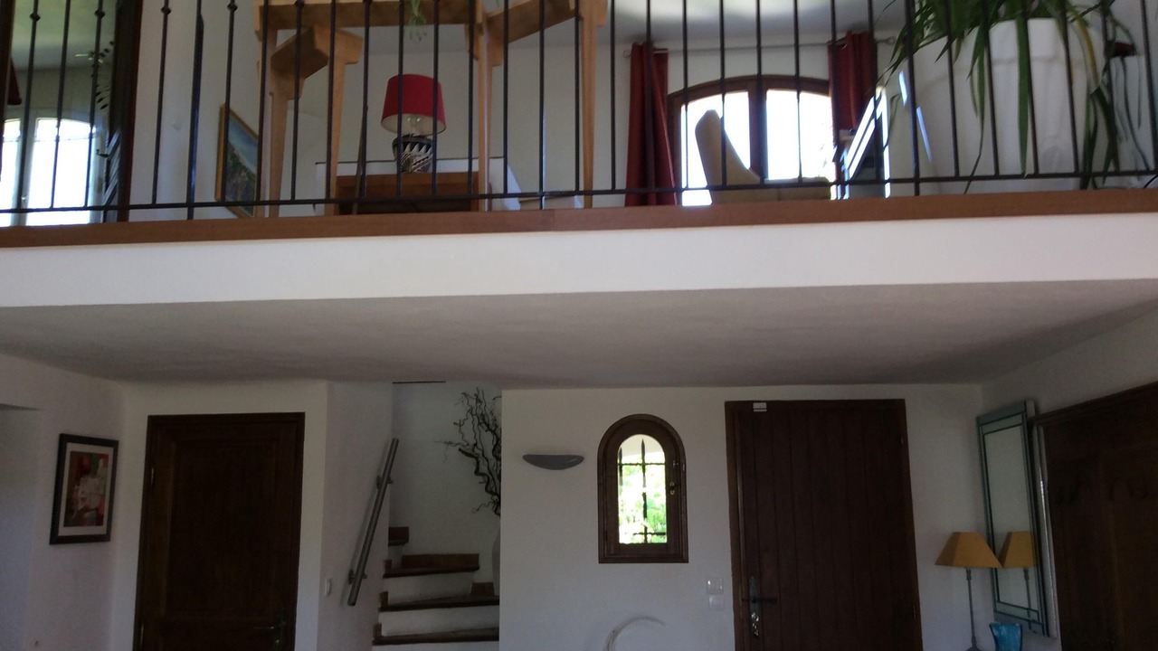 Photo of Others in Eguilles