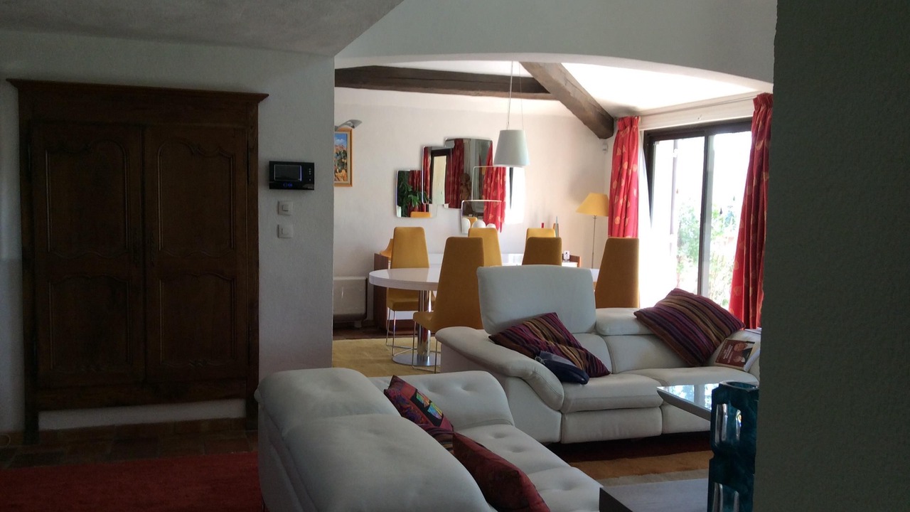 Photo of Livingroom in Eguilles