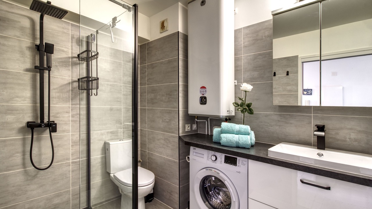 Photo of Bathroom in Saint-Raphael