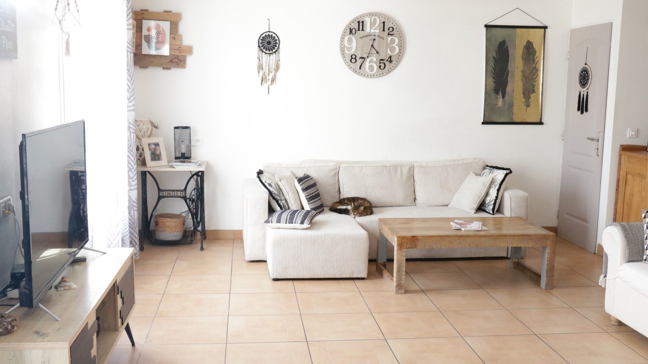 Photo of Livingroom in Puyloubier