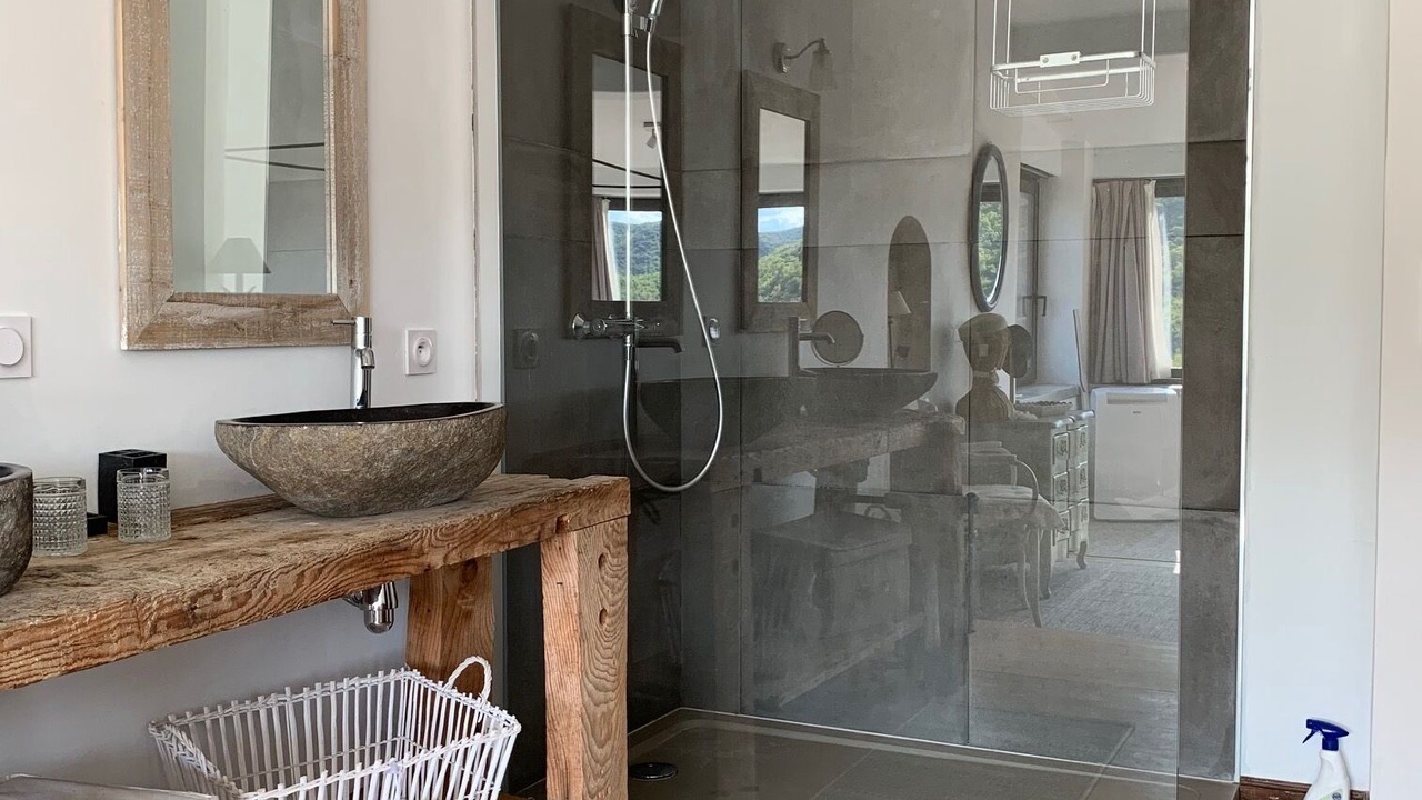 Photo of Bathroom in Saint-Thome
