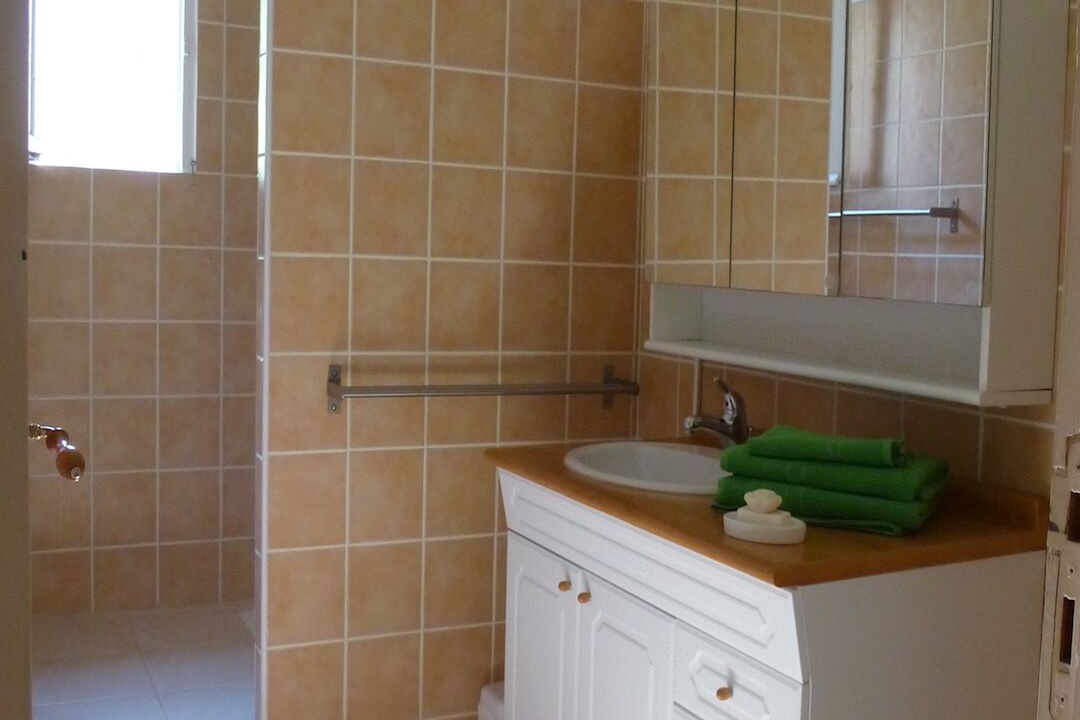 Photo of Bathroom in Saint-Laurent-d'Aigouze