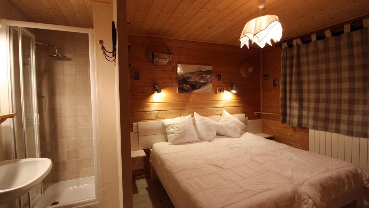 Photo of Bedroom in Les Almes