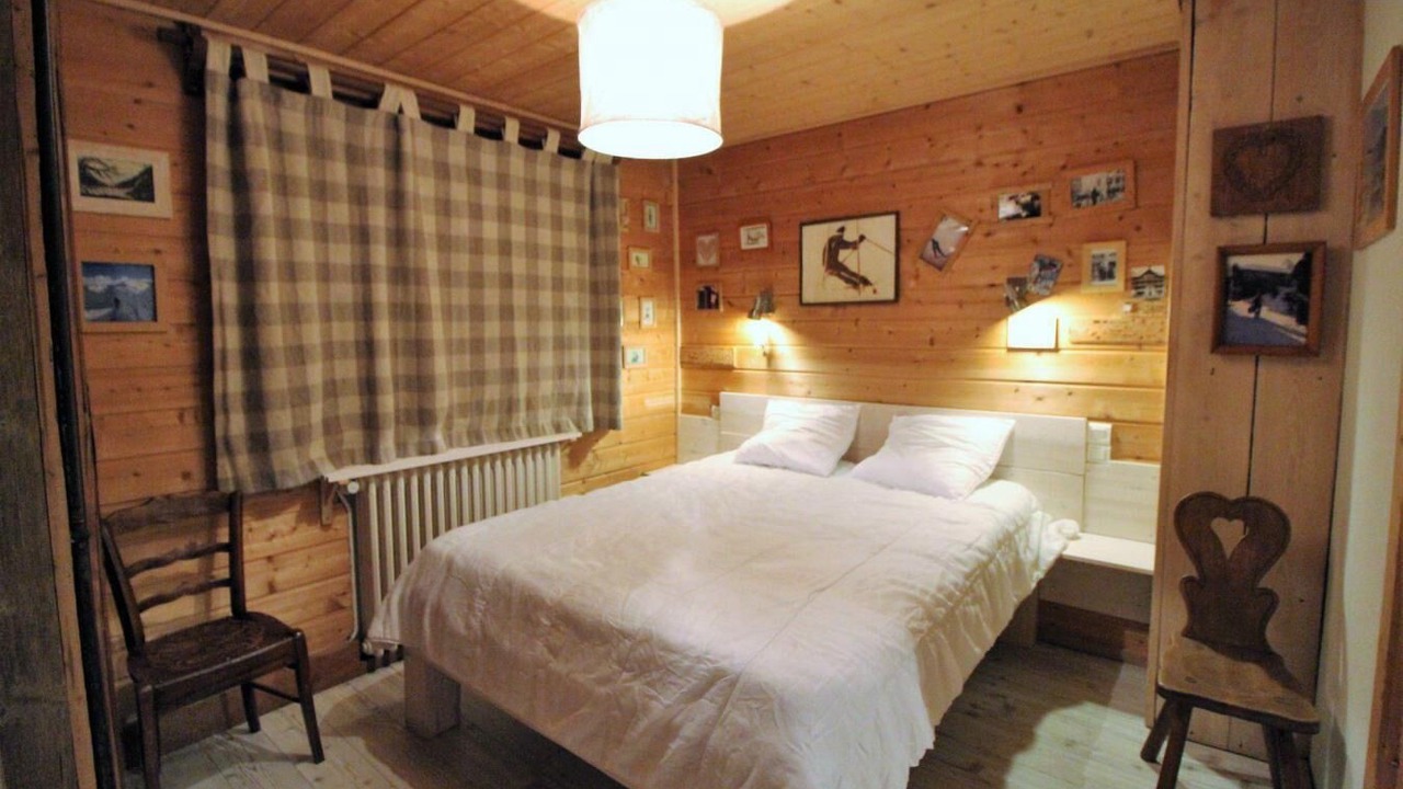 Photo of Bedroom in Les Almes