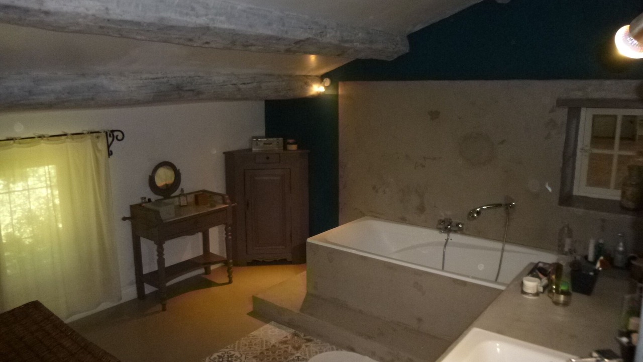 Photo of Bathroom in Richerenches