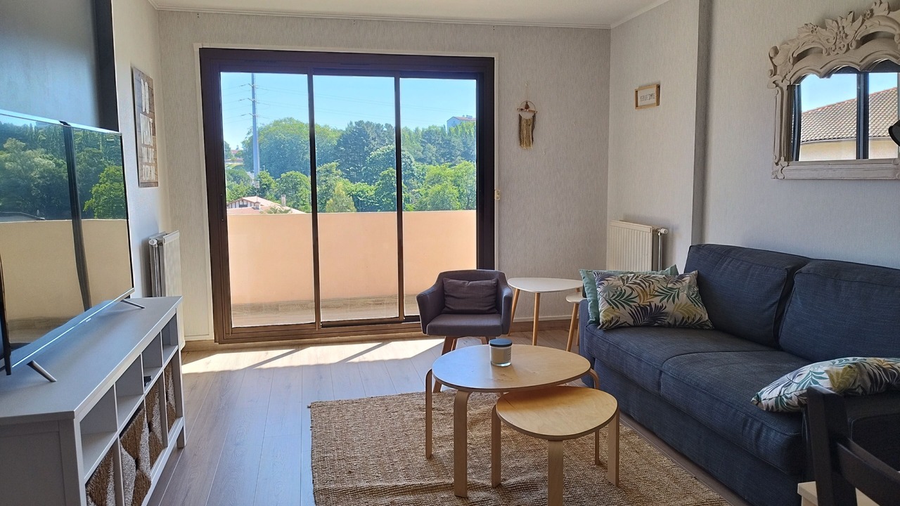 Photo of Livingroom in Bayonne
