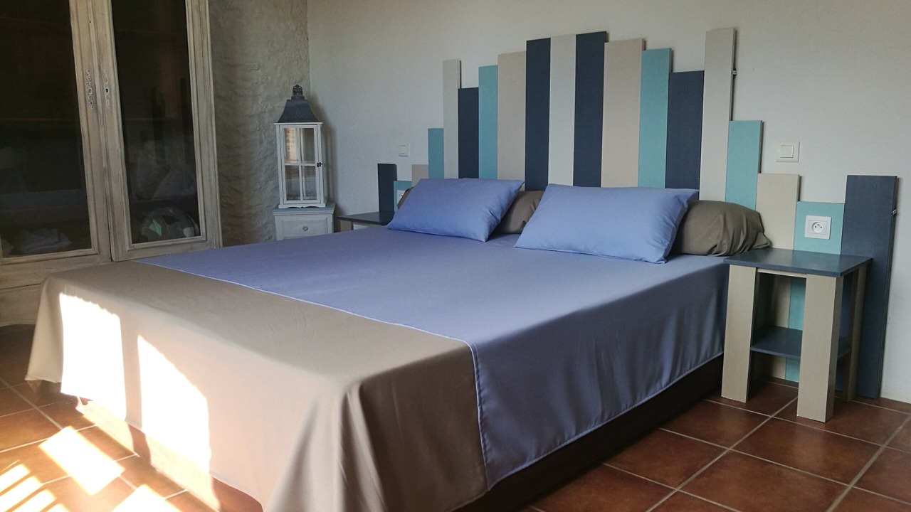 Photo of Bedroom in Camelas