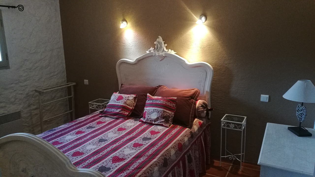 Photo of Bedroom in Camelas