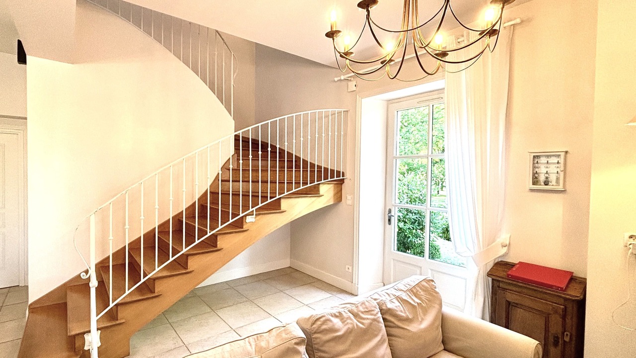 Photo of Livingroom in Divajeu