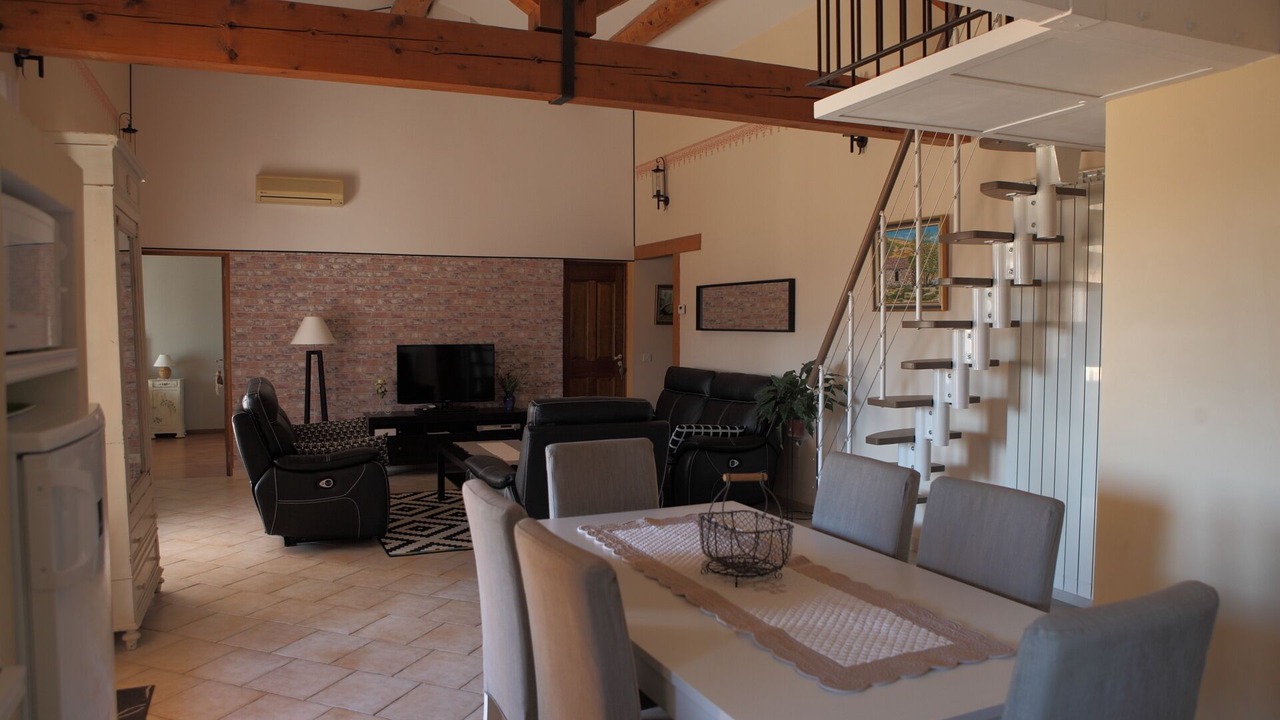 Photo of Livingroom in Caseneuve