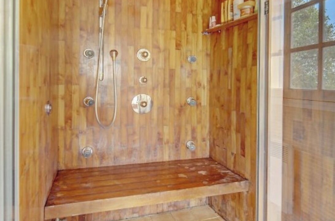 Photo of Bathroom in Grasse
