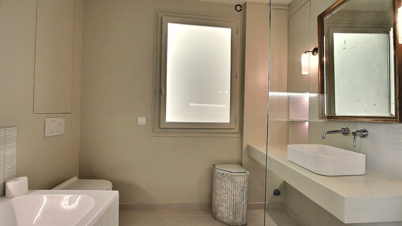 Photo of Bathroom in Sorbonne
