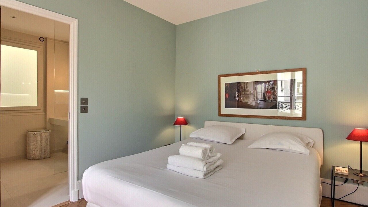 Photo of Bedroom in Sorbonne