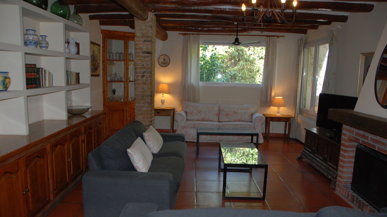 Photo of Livingroom in Poal