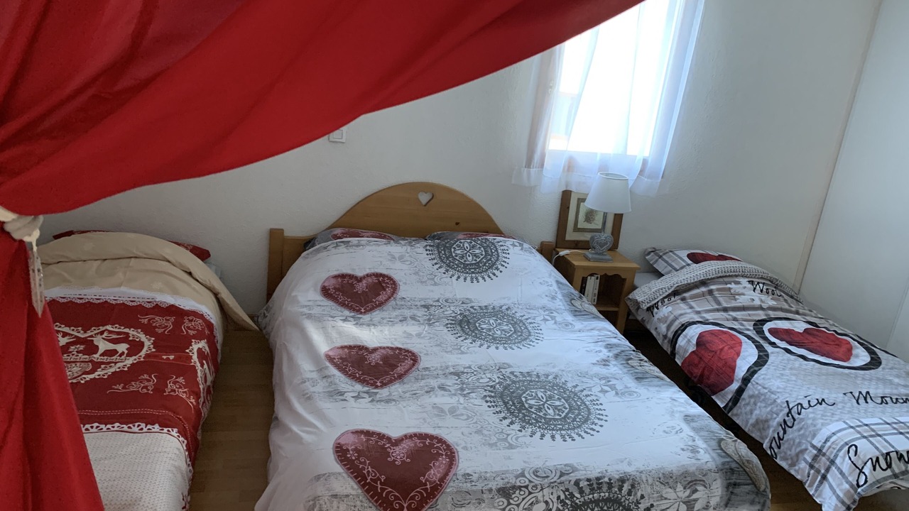 Photo of Bedroom in Giez