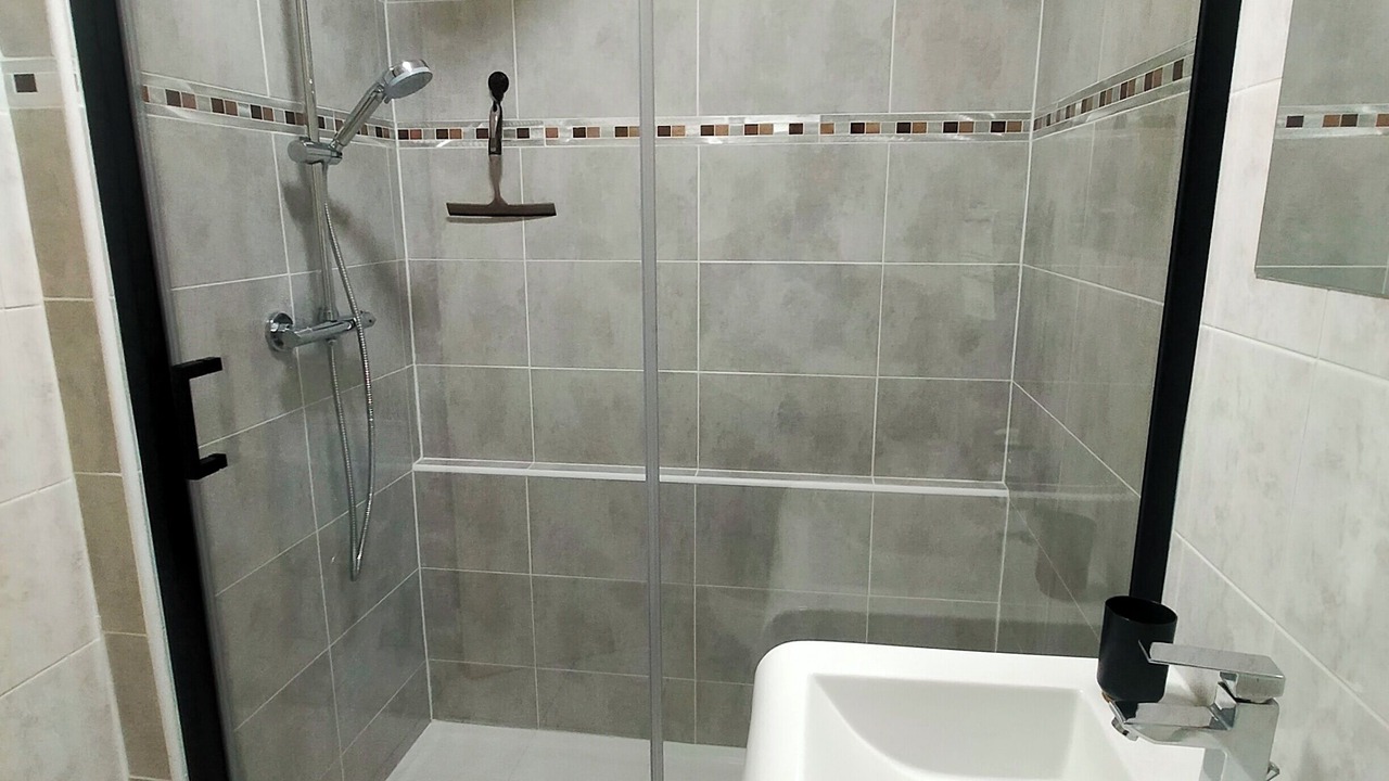 Photo of Bathroom in Lesparre-Medoc