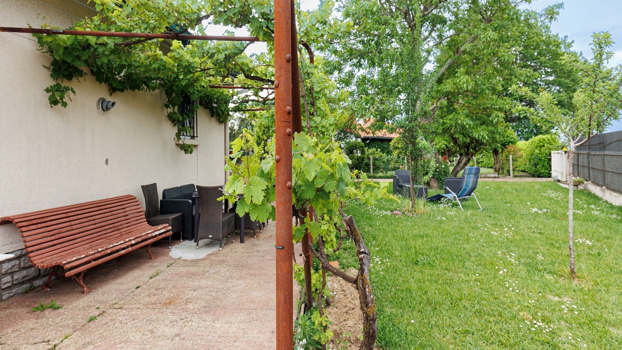Photo of Patio Balcony in Saint-Vincent-de-Tyrosse