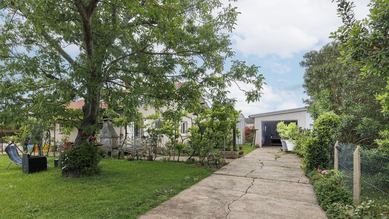 Photo of Outdoor in Saint-Vincent-de-Tyrosse