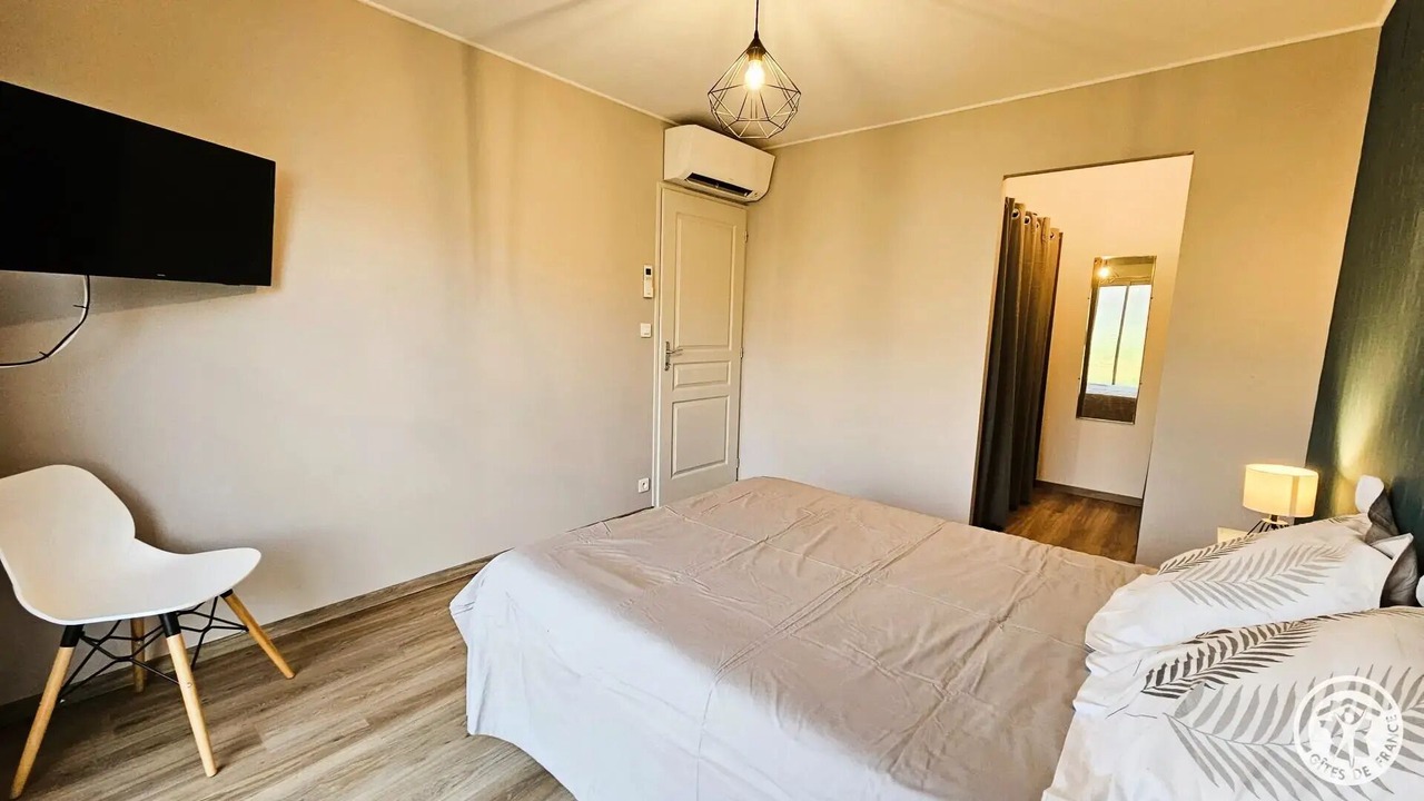 Photo of Bedroom in Vegennes