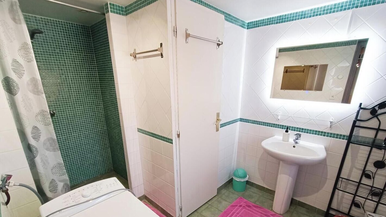 Photo of Bathroom in Vayrac