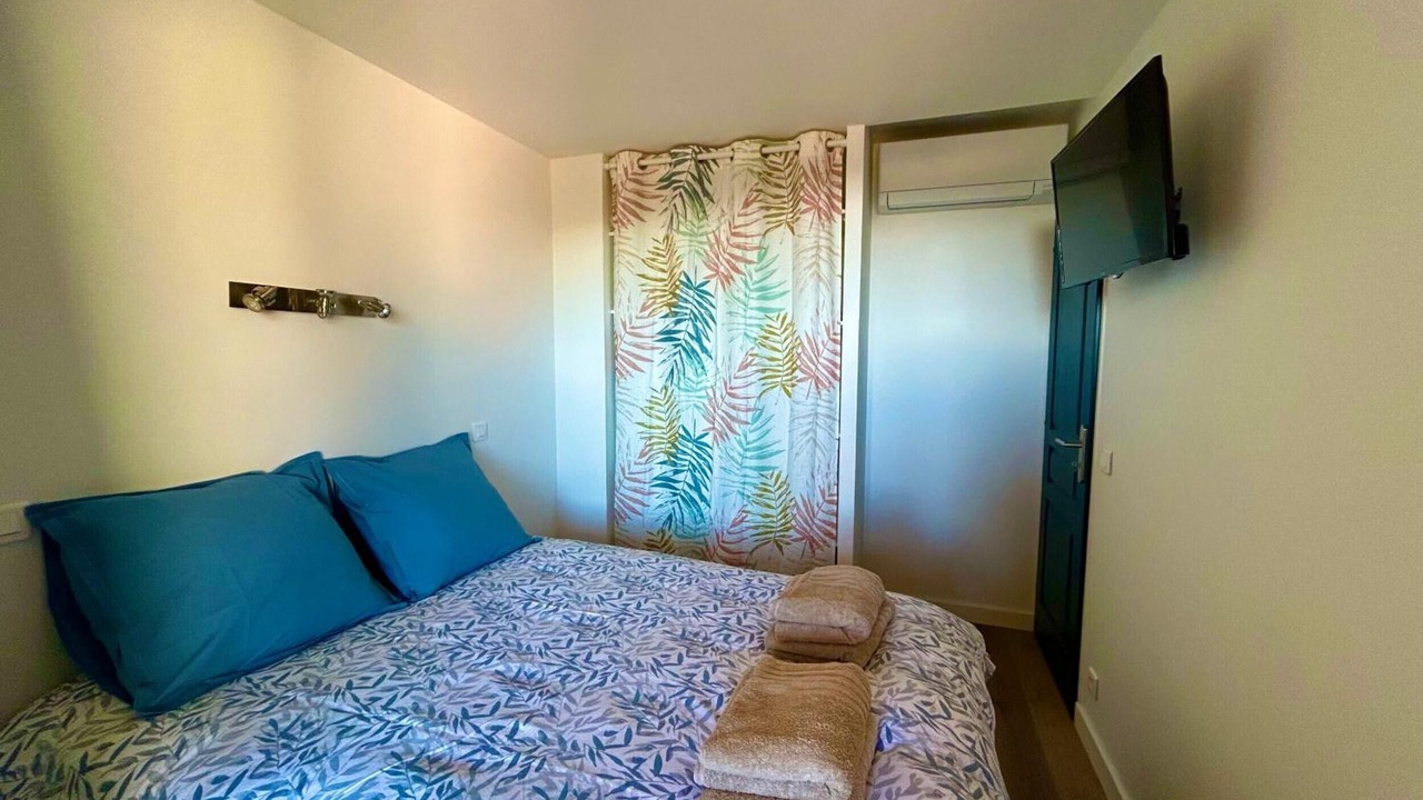 Photo of Bedroom in Les Restanques