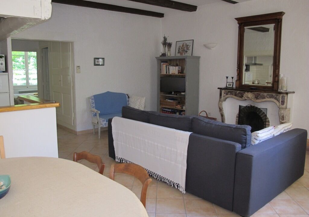 Photo of Livingroom in Rustrel