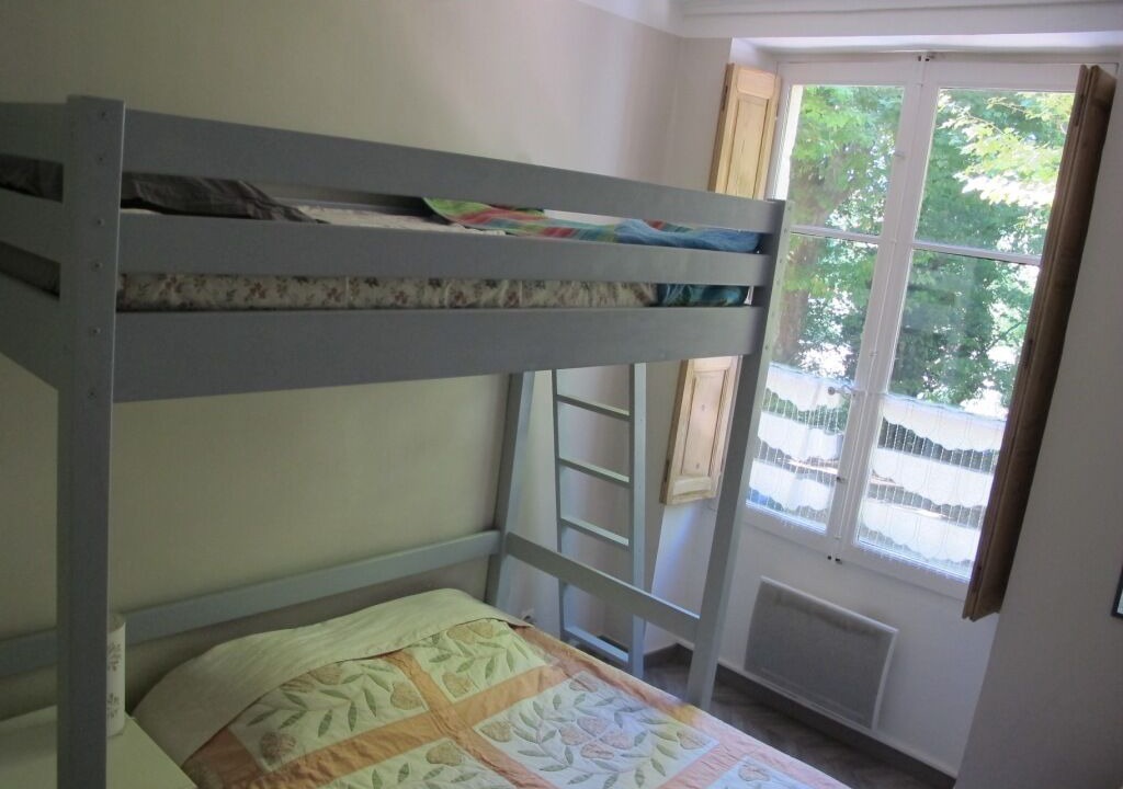Photo of Bedroom in Rustrel