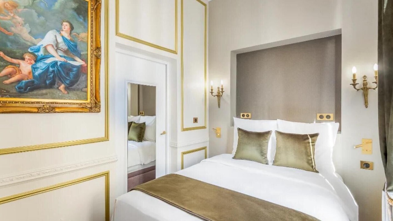 Photo of Bedroom in 2nd Arrondissement
