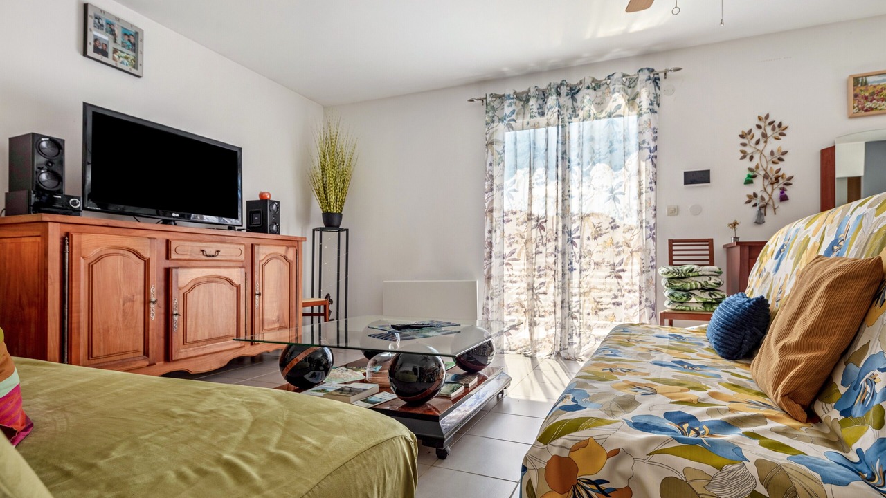 Photo of Livingroom in Saint-Etienne-Vallee-Francaise